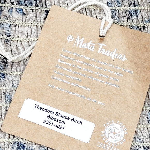 NWT MATA TRADERS Theodora Smock Top Blouse In Birch Blossom Hand Print Batik L - Picture 7 of 10